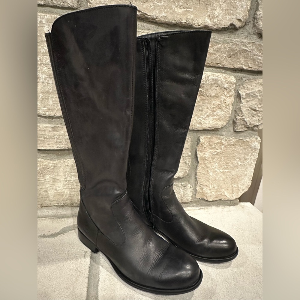 Black Leather Heeled Boots
